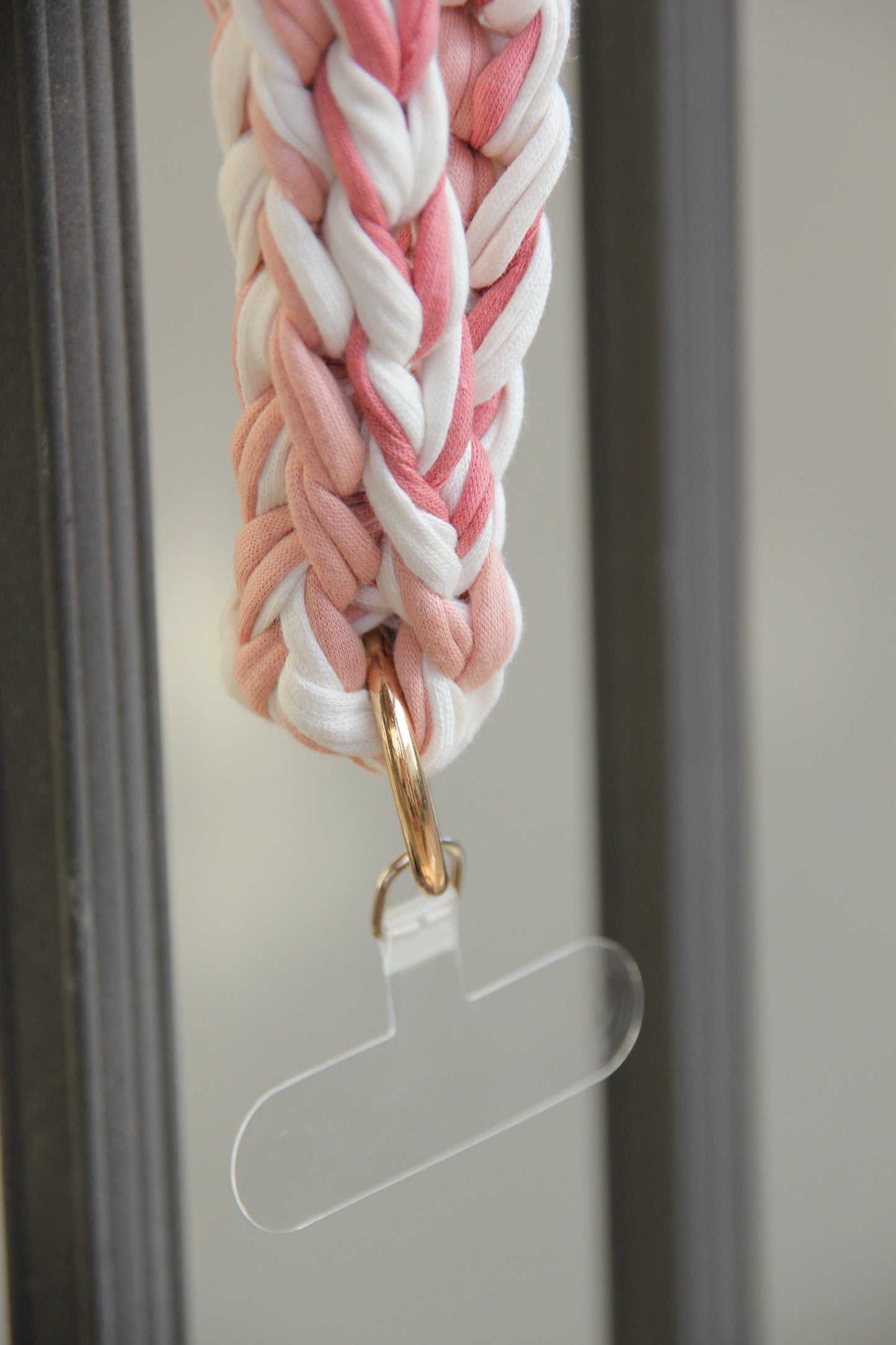 Phone strap - pinky vibes