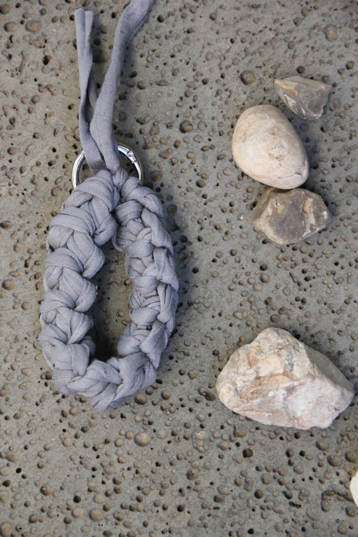 Maya’s Keychain - grey