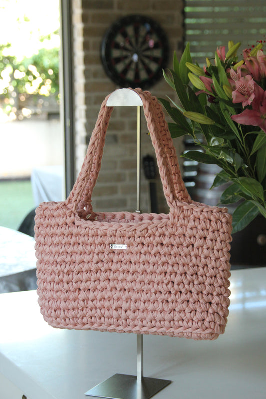 T Tote - pinkie peachie